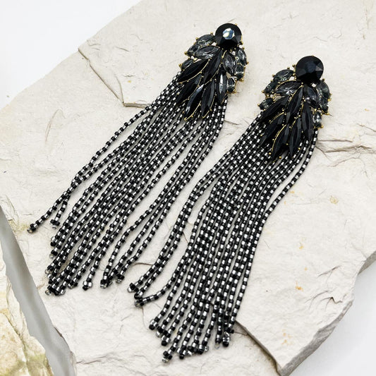 ARETES HERA BLACK